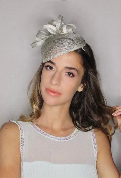 Fascinator Paglia Naturale Grigio perla con volute ed elastico - immagine 6