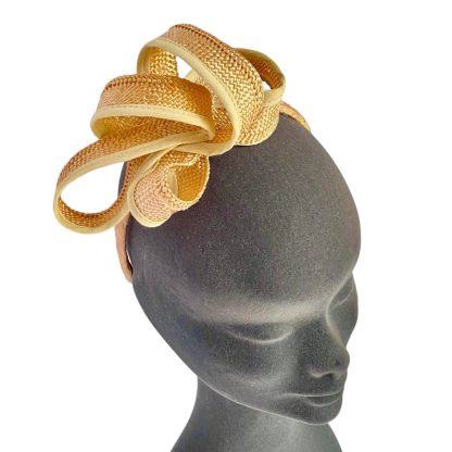 Fascinator Paglia Carta Pesca con decorazione e cerchietto - immagine 3